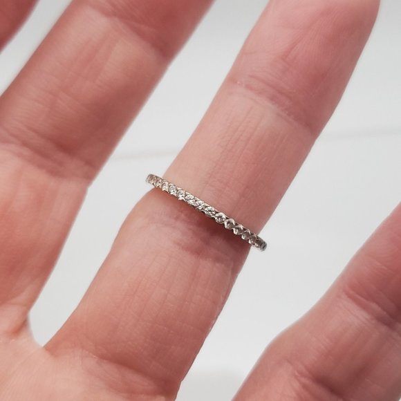 Size 5 925 Sterling Silver Thin Cute Cubic Zirconia Ring - Picture 3 of 7
